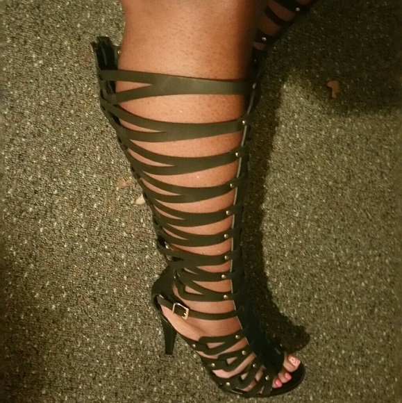 **SOLD***  Sexy Fab Gladiator Sandals - Black - Picture 3 of 6