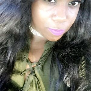 Meet your Posher, Cacharel