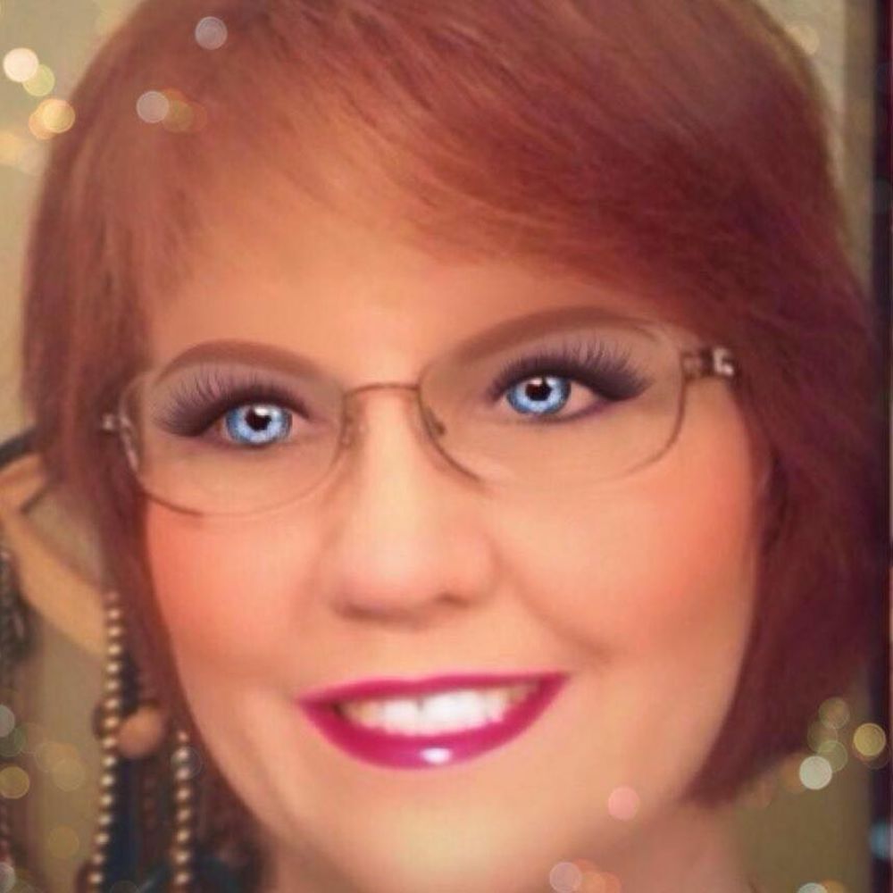 Meet your Posher, Rena