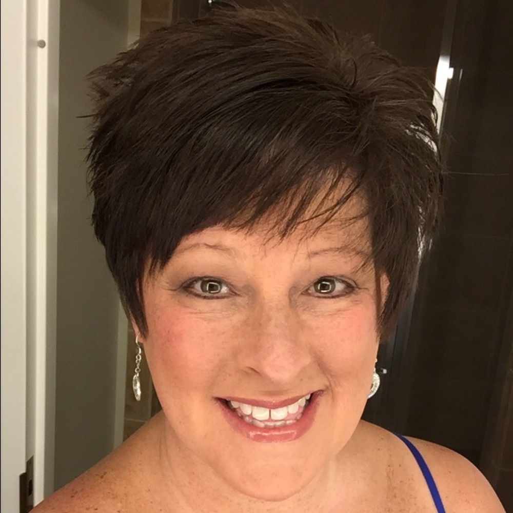 Meet your Posher, Diane