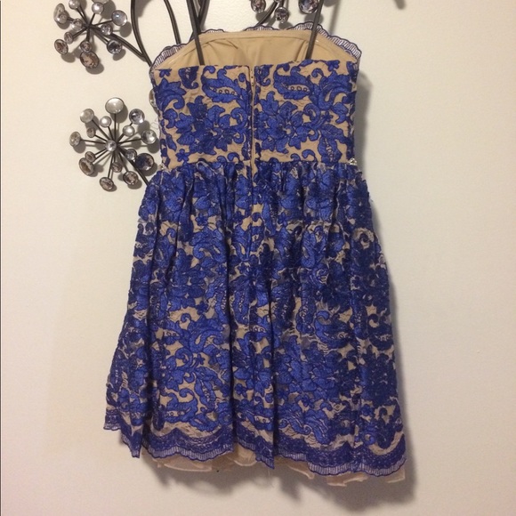 Blue Formal Lace Dress - Picture 3 of 3