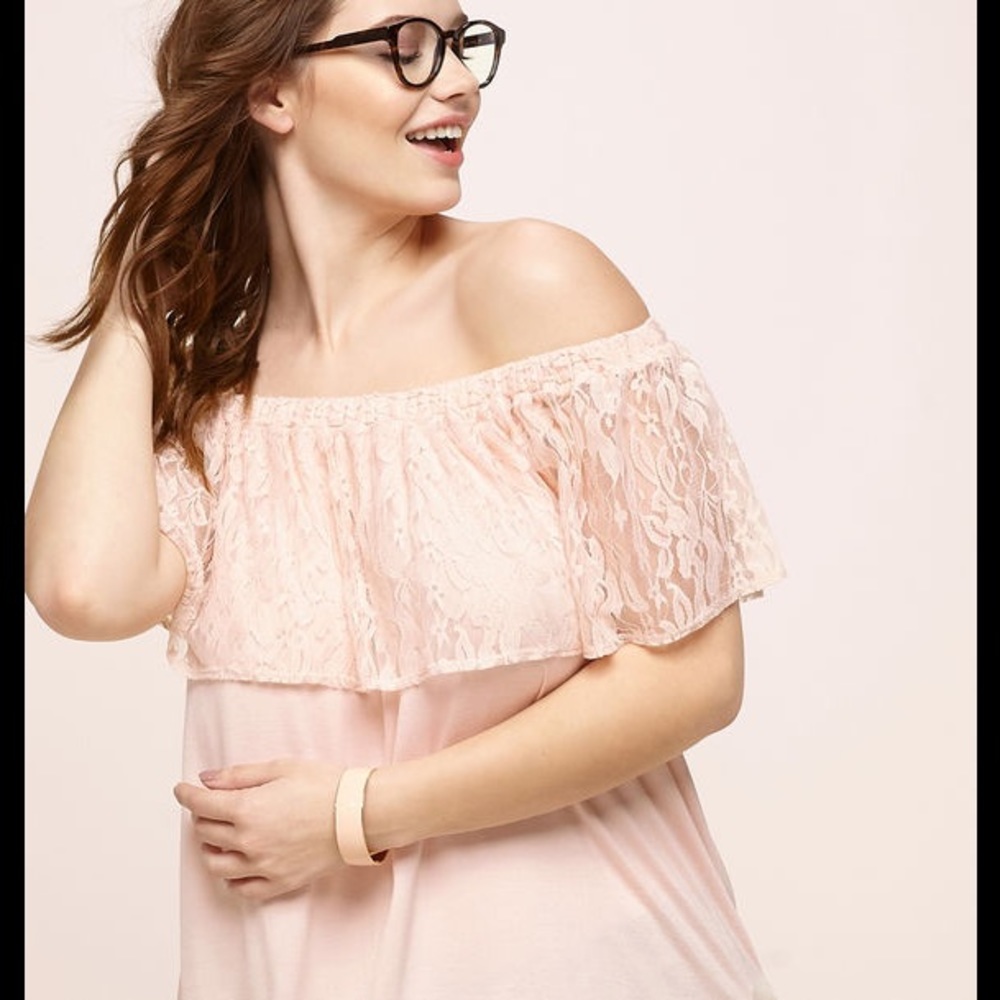 🆑 Avenue Pink off the Shoulder Top - Picture 2 of 3