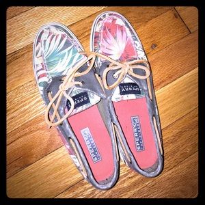 Flower print Sperry Topsider shoes