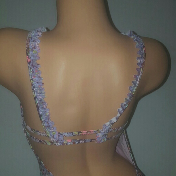 Victoria's secret MEDIUM BATHING SUIT NEW
