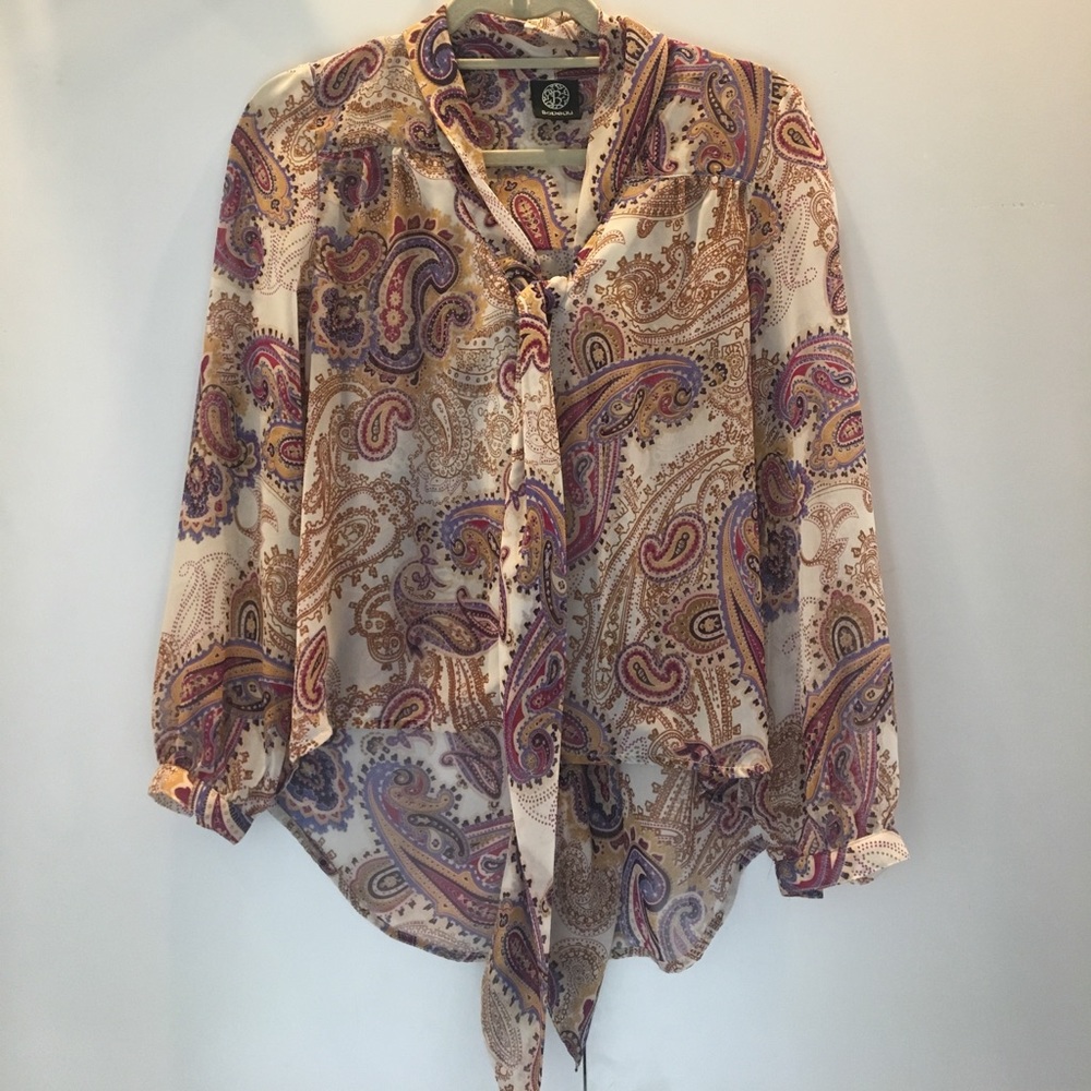 So chic and fun blouse