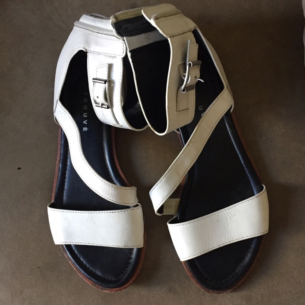 Trouvé White Strappy Sandal / size 7.5