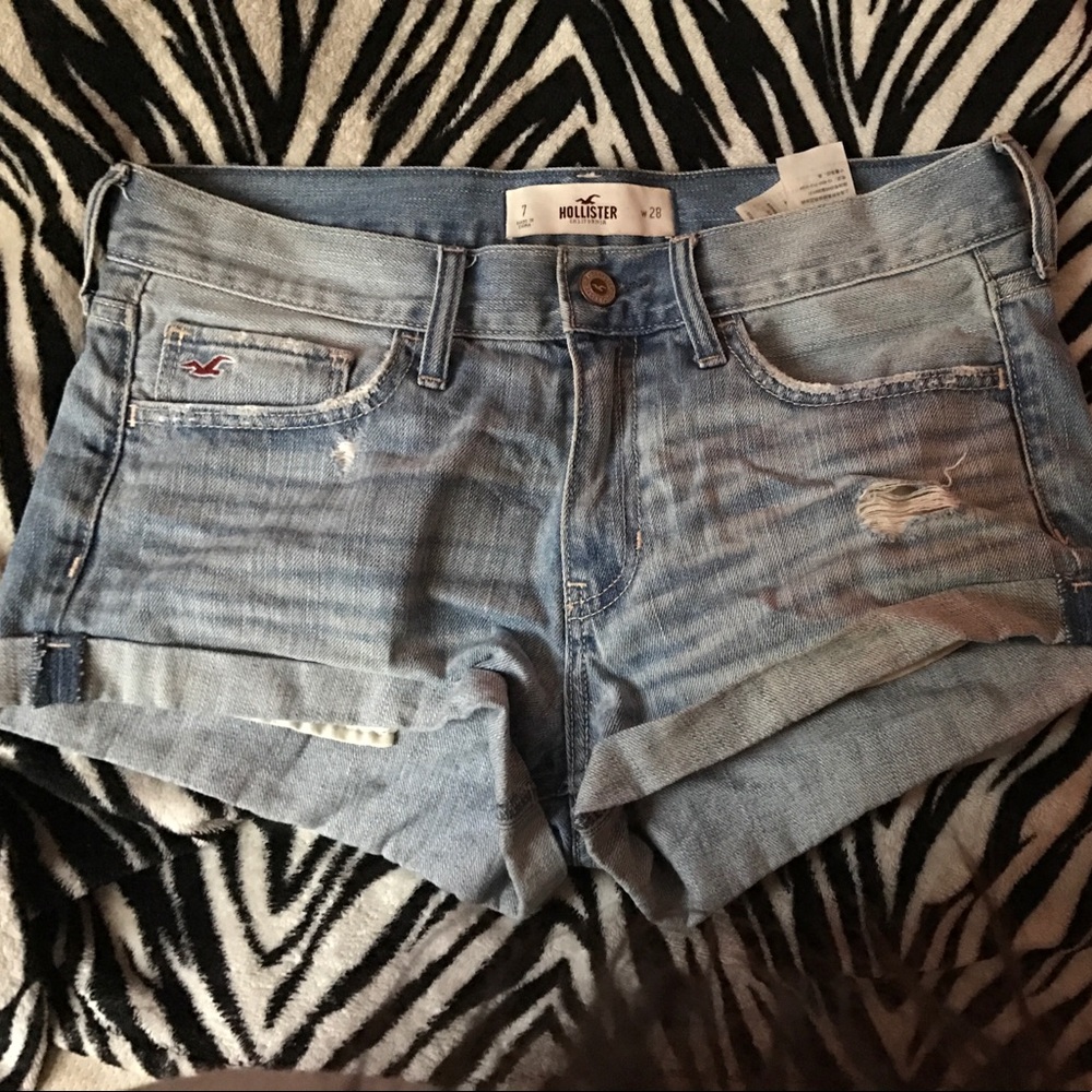 Hollister light wash shorts
