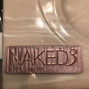 URBAN DECAY NAKED3 PALLET