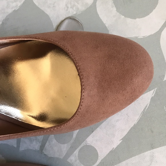 {Madden Girl} Dolce Dark Nude Faux Suede Pumps - Picture 5 of 6