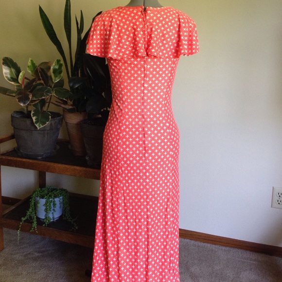 Vintage starburst cape dress - Picture 4 of 4