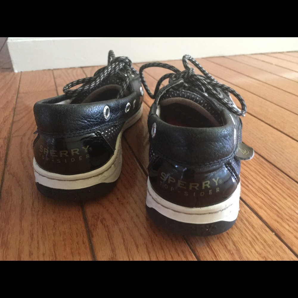 Shoes - Picture 3 of 4