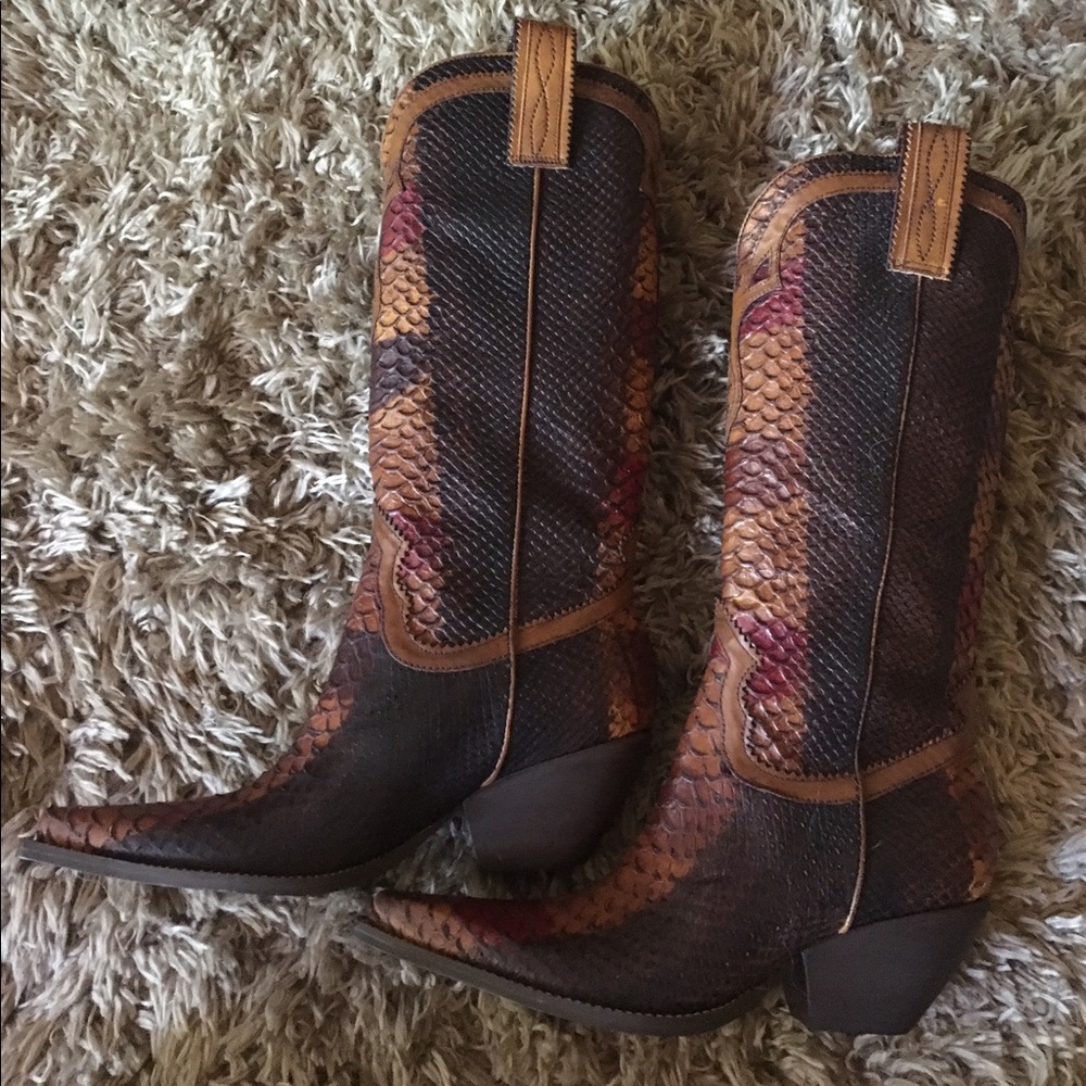 Brand new BCBG Western Boots