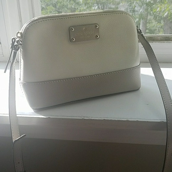 kate spade Handbags - Kate spade Crossbody Purse