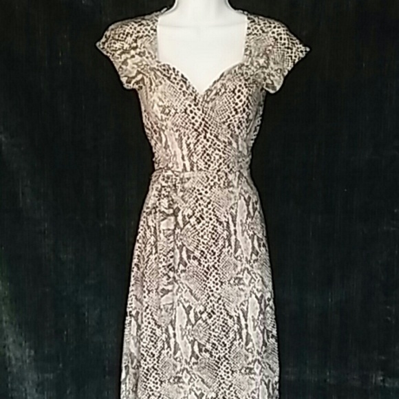 Norma Kamali Medium Wrap Dress Gray Snakeprint - Picture 2 of 6