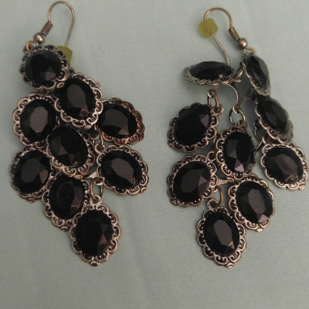 Dangled earrings