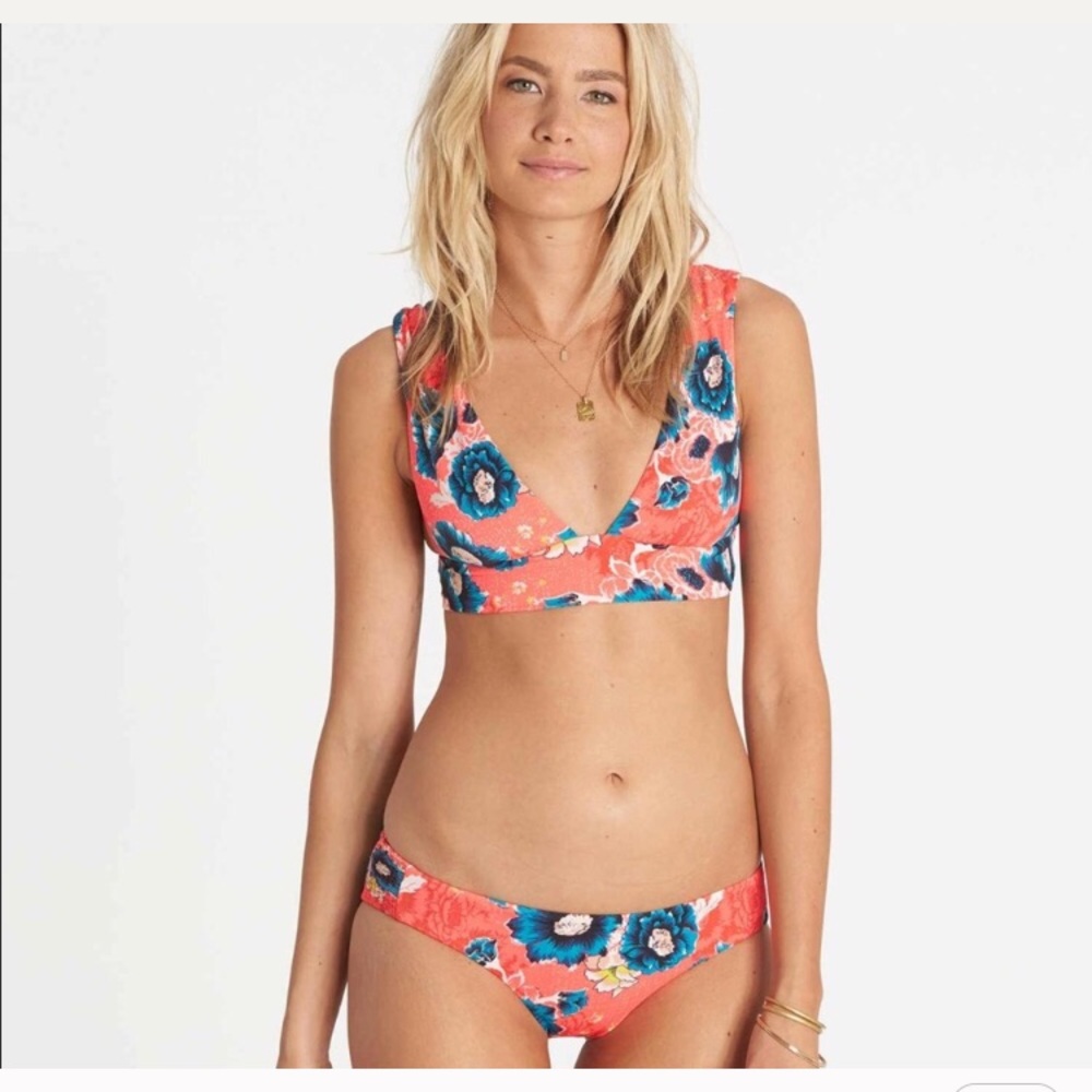 ISO Billabong Athena Plunge bikini top