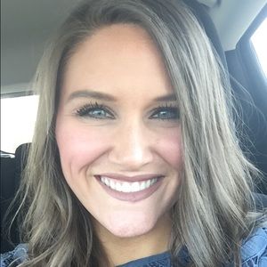 Meet your Posher, Megan