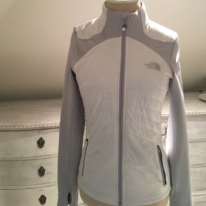 North Face Women's Grey and White Jacket