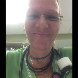 Meet your Posher, Debbie