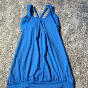Lululemon tank size 6