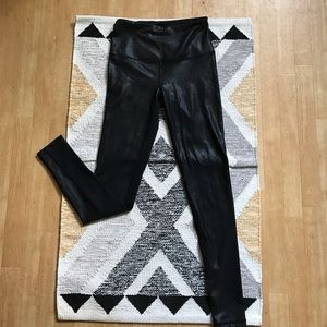 Victoria's Secret knockout leggings