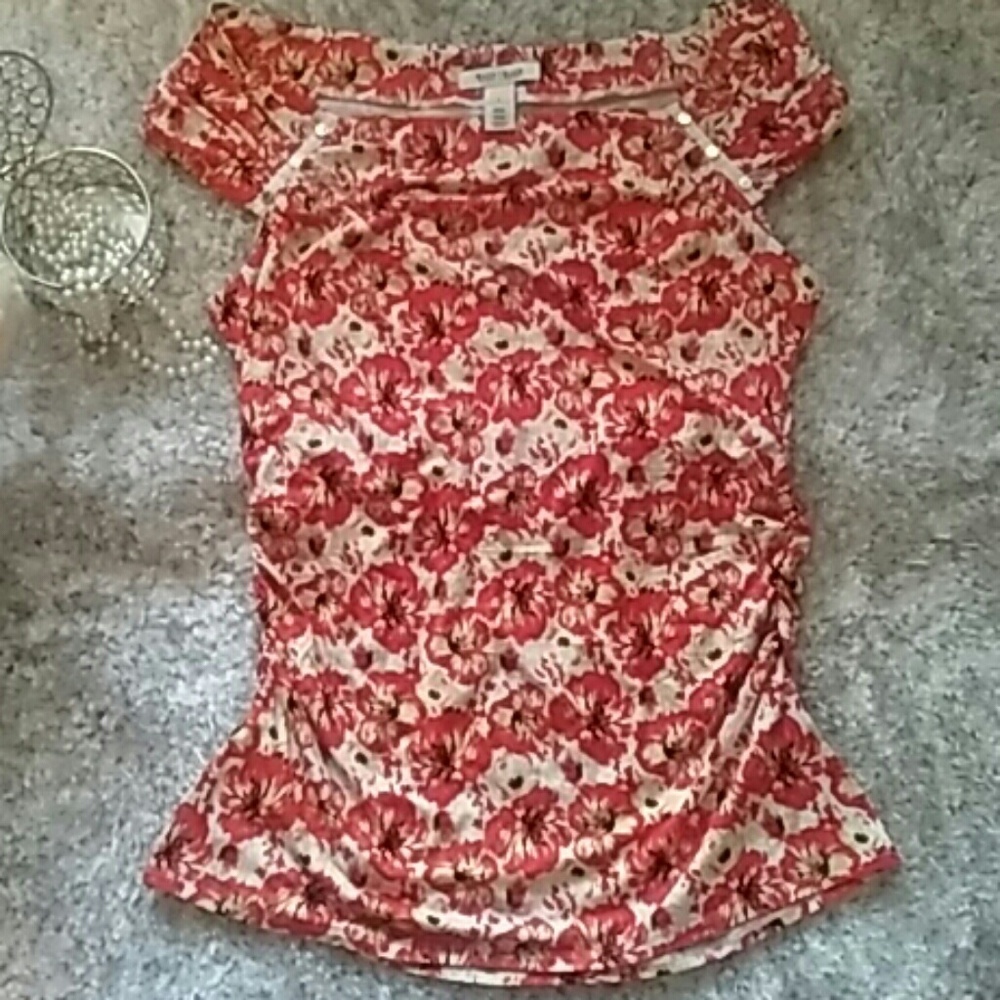 White House Black Market Floral Top!