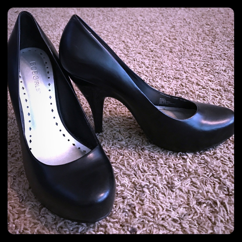 BCBG girls black heels