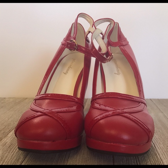Get More Beauty Red Strap Vintage Inspired Heels - Picture 2 of 8