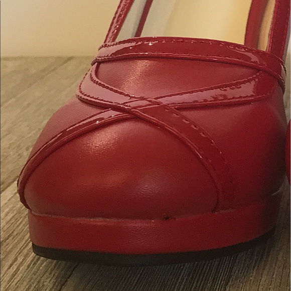 Get More Beauty Red Strap Vintage Inspired Heels - Picture 3 of 8