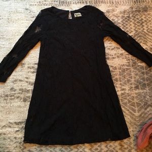 black lace sleeve dress