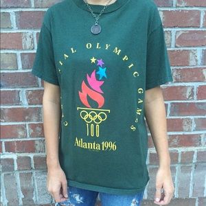 Vintage 1996 Atlanta olympics Tshirt // tee