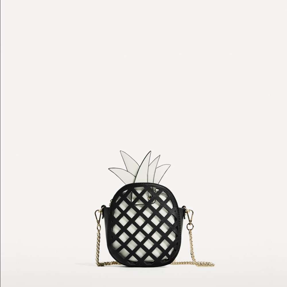 Zara | Black and White Pineapple Bag