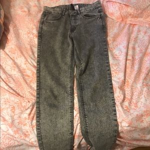 Grey acid wash jeans from H&M