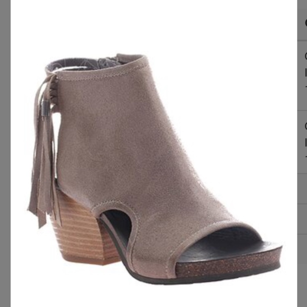 Stone free spirit leather sandal