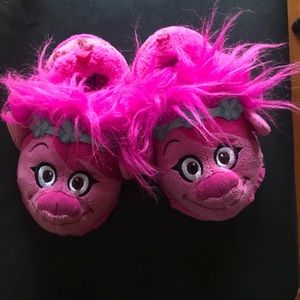 Poppy (Trolls) children's slippers