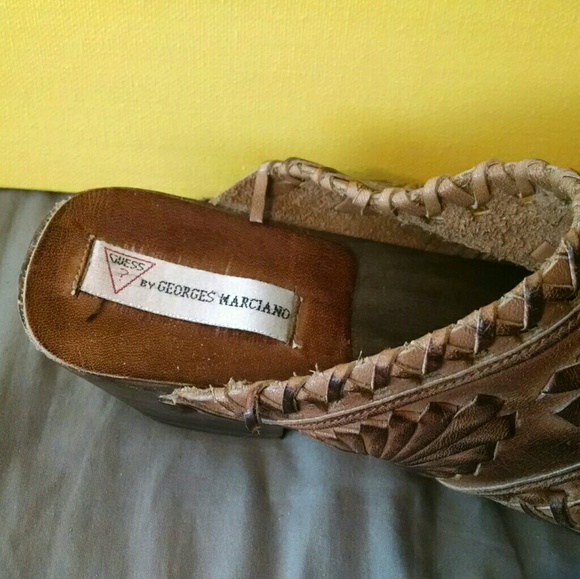 Vintage GUESS Leather Clogs - Picture 4 of 8