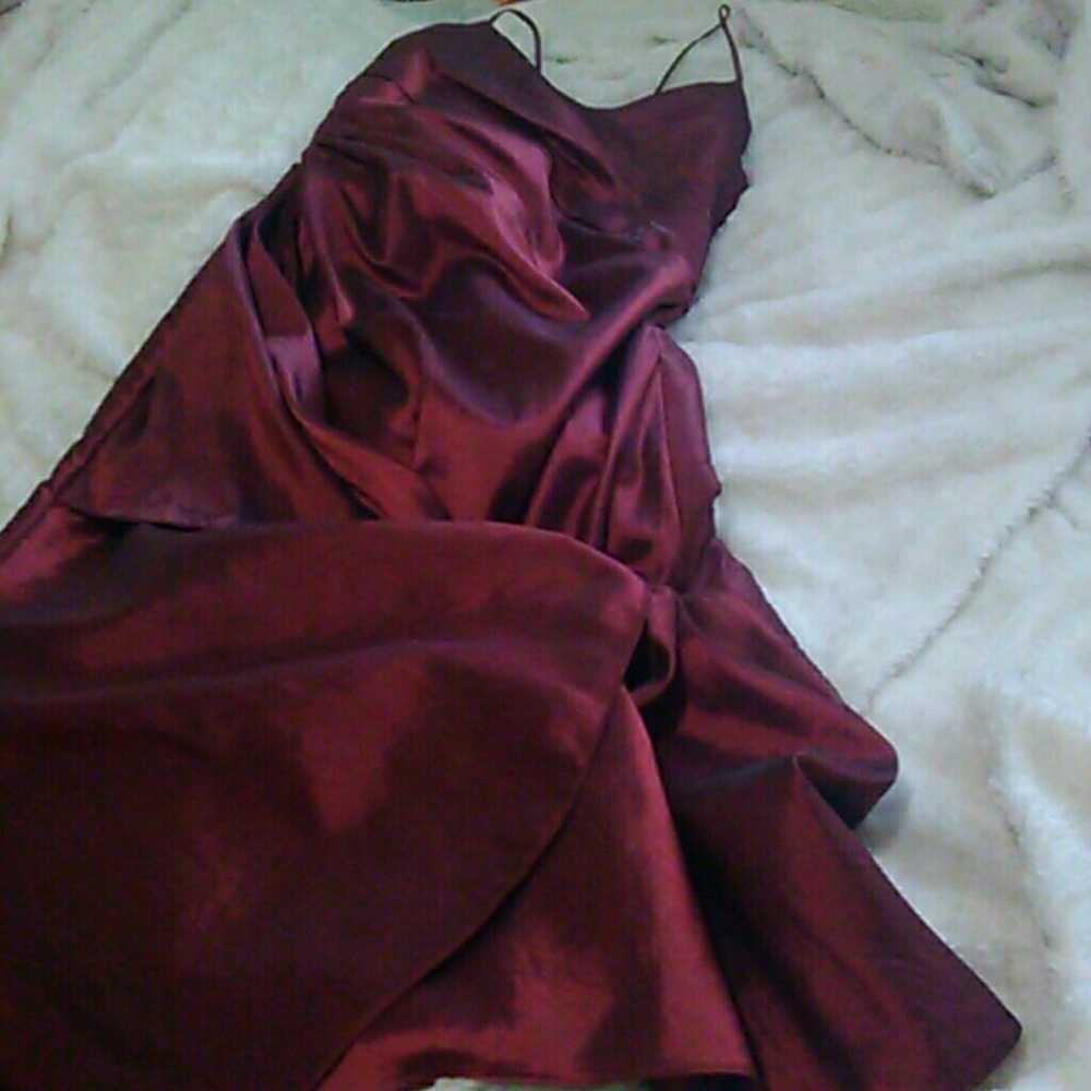 CLASSIC MAXI RED DRESS❤👗 - Picture 4 of 7
