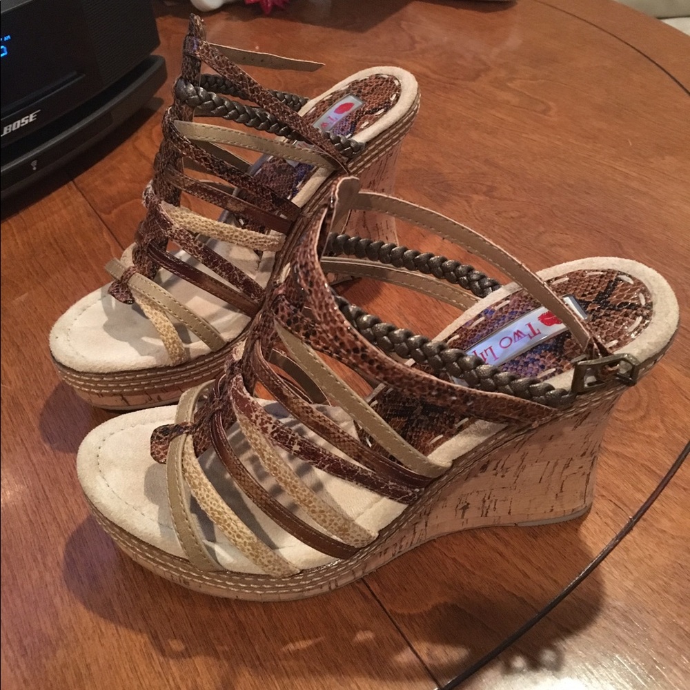 Strappy leather 4.5 in. genuine cork platform heel