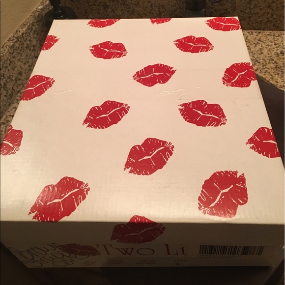 Strappy leather 4.5 in. genuine cork platform heel - Picture 4 of 4