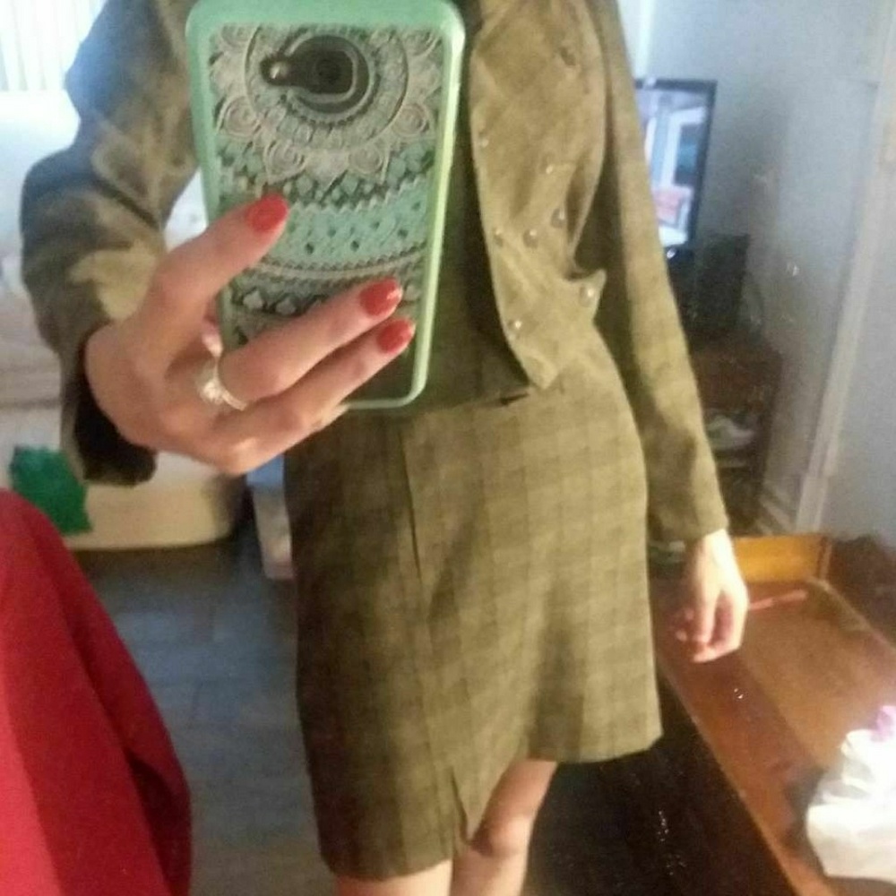 Lady jacket and skirt