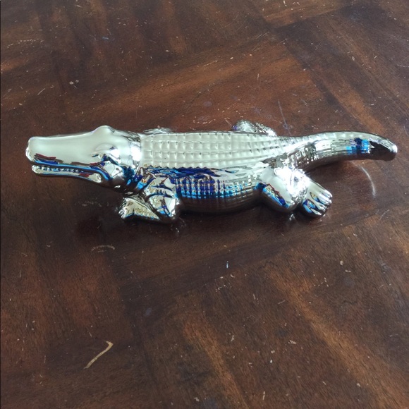 ALLIGATOR - Picture 2 of 3