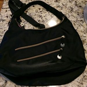 Travelon shoulder / crossbody bag