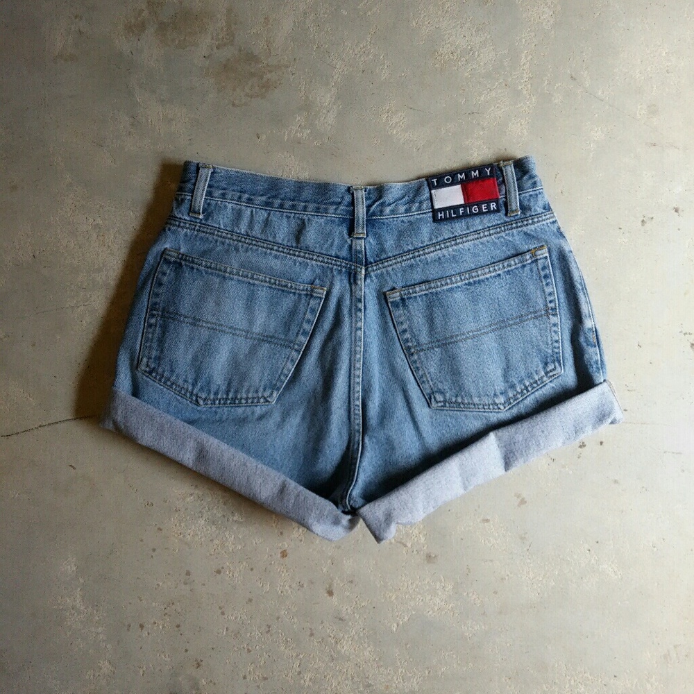 Vintage High Waist Tommy Hilfiger Shorts