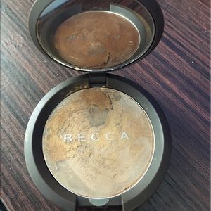 BECCA Highlighter