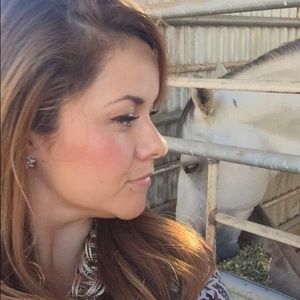 Meet your Posher, Lorena