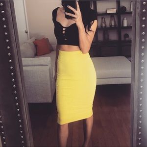 🆕BEBE Knit Midi Skirt