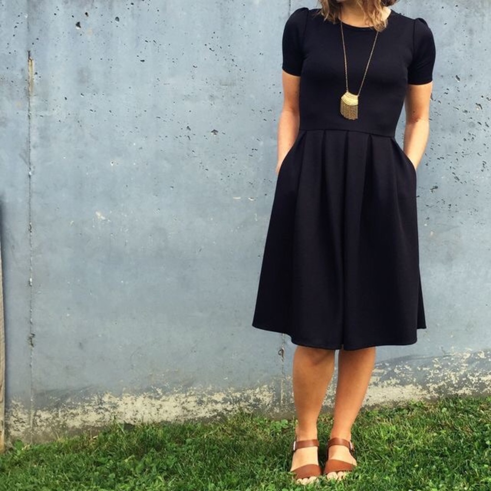 LuLaRoe Amelia - S