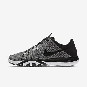 Nike Free Tr 6, black and gray