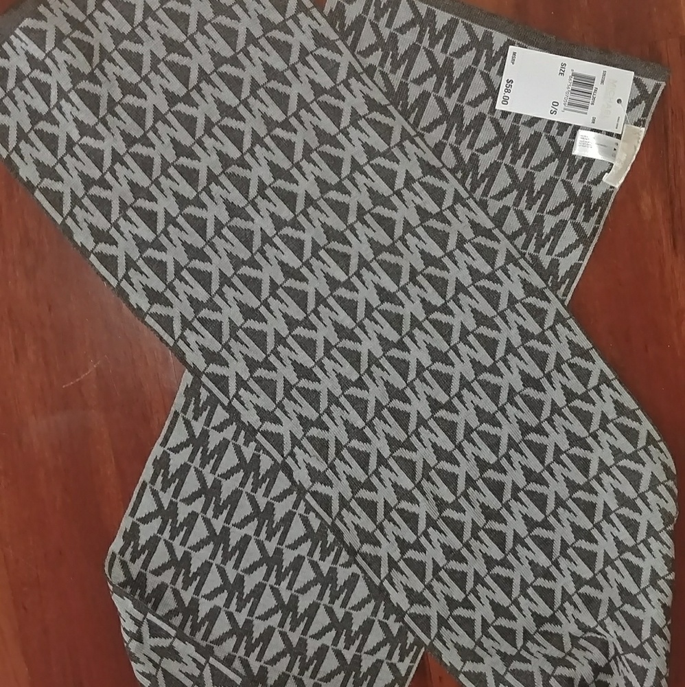 Michael Kors MK Scarf NWT