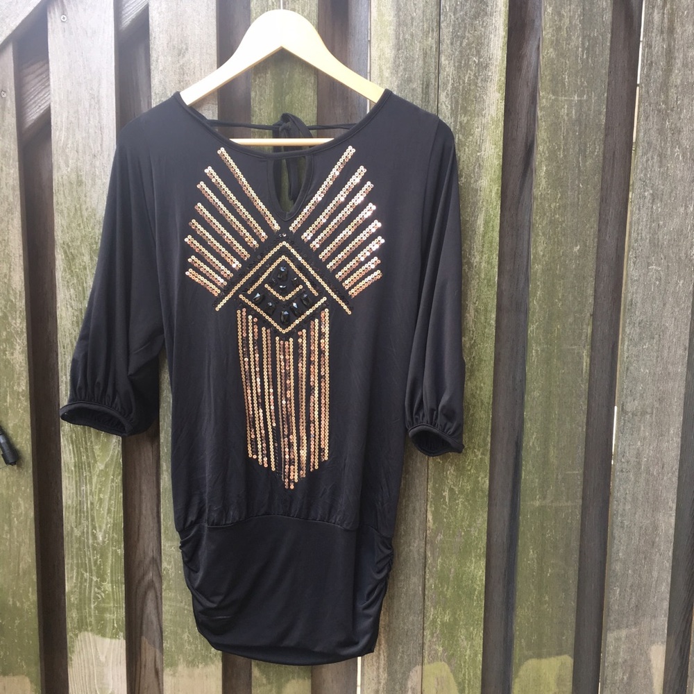 ⚡️SALE⚡️XOXO Black and Gold Sequin Dress